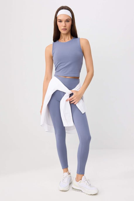 TRENDYOLMİLLA Damen Blau Einfarbig Ärmellos Regular Fit Blusen - Image 1