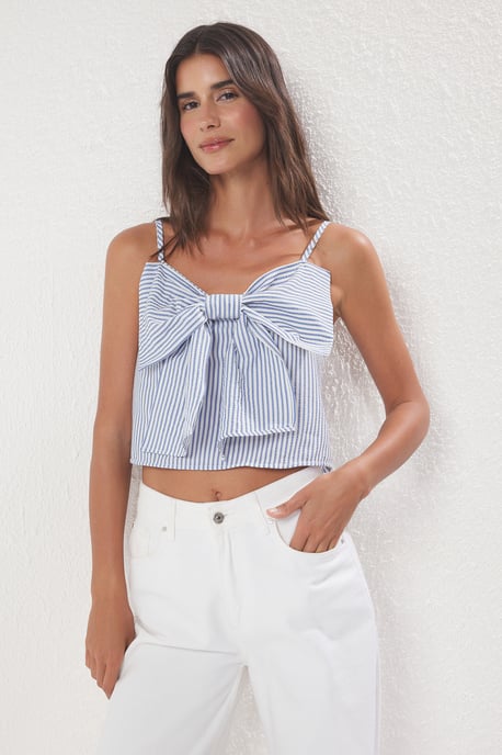 TRENDYOLMİLLA Damen Blau Gestreift Ärmellos Regular Fit Blusen - Image 1