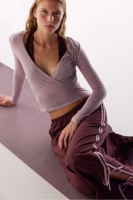 Cashmere Wickelbluse mit langen Ärmeln - Image 2