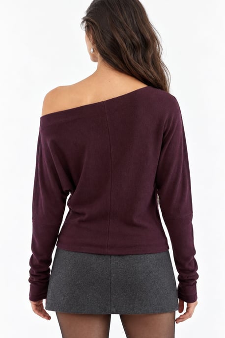 Bluse mit U-Boot-Ausschnitt und Steinverzierung - Image 4