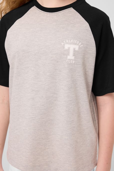 T-Shirt mit Rundhalsausschnitt, Textprint und lässiger Passform - Image 2