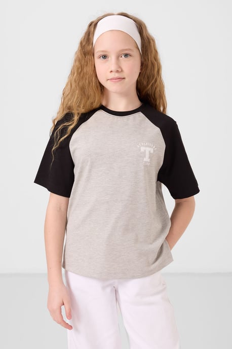 T-Shirt mit Rundhalsausschnitt, Textprint und lässiger Passform - Image 4