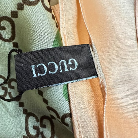 Gucci GG Blooms Print Schal aus mehrfarbiger Seide - Image 3