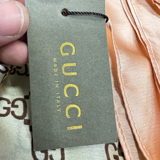Gucci GG Blooms Print Schal aus mehrfarbiger Seide - Image 5