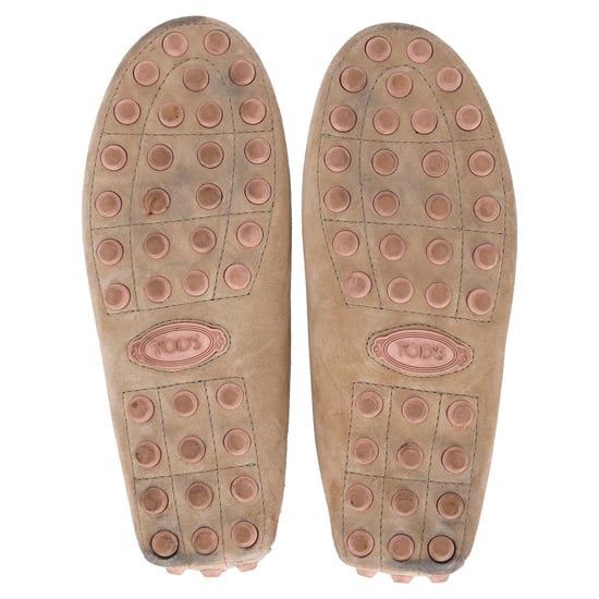 Tod's City Gommino Mokassins aus beigefarbenem Veloursleder - Image 6