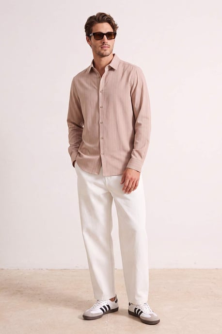 TRENDYOL MAN Herren Beige Gestreift Lang Regular Fit Hemden - Image 1
