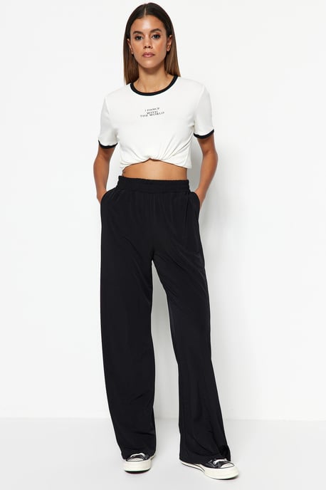 TRENDYOLMİLLA Damen Schwarz Einfarbig Weites Bein Normale Taille Hosen - Image 6