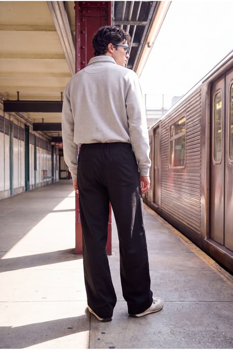 TRENDYOL MAN Herren Schwarz Einfarbig Weites Bein Normale Taille Hosen - Image 2