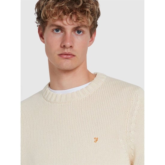 Farah Alverstone Herrenpullover mit normaler Passform und langen Ärmeln in Creme - Image 4