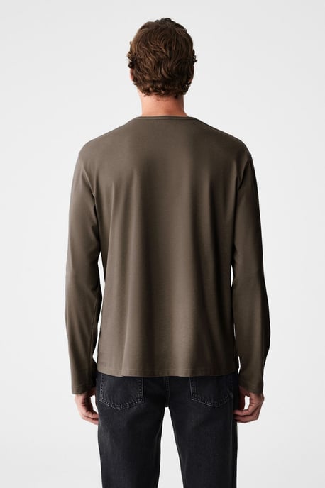 Geripptes Langarm-T-Shirt mit Rundhalsausschnitt - Image 6