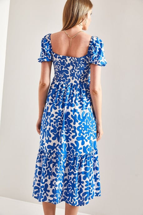 Gegürtetes Midikleid mit quadratischem Kragen - Image 2