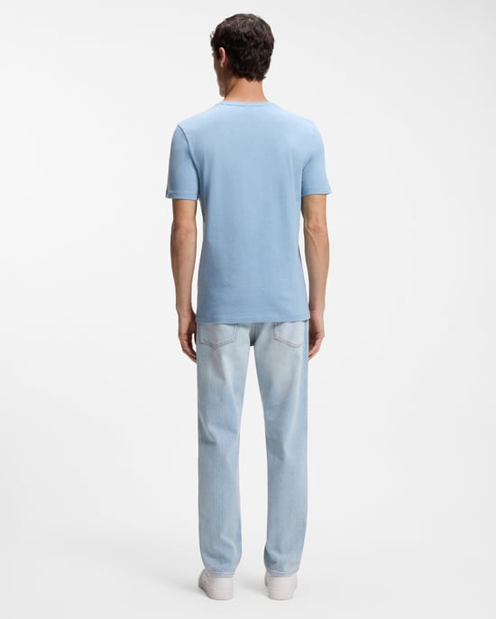 Tales T-Shirt in Hellblau - Image 2