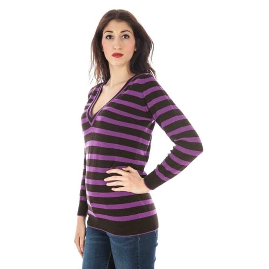 V-Ausschnitt gestreifter Pullover - Image 4