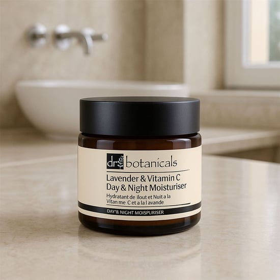 Dr Botanicals Lavendel & Vitamin C Tag & Nacht Feuchtigkeitscreme 50ml - Image 3