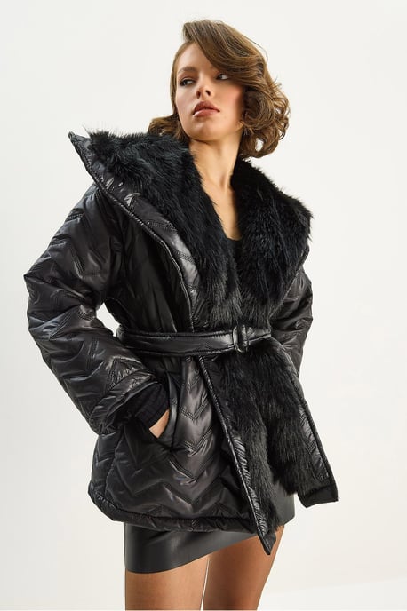 Kapuzendetail-Jacke aus Kunstfell - Image 2