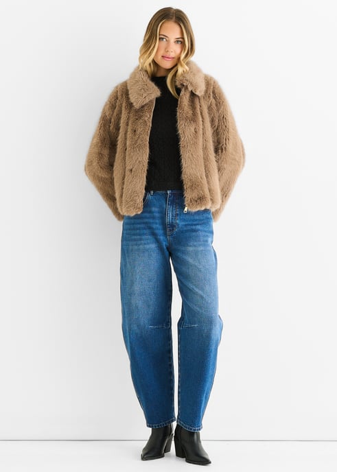 Kurze Jacke aus Kunstfell mit Reißverschluss - Image 1