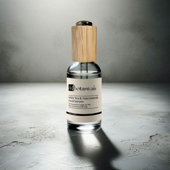 Dr. Botanicals Anti-Aging-Gesichtsserum mit Weißem Tee & Niacinamid, 30 ml - Image 2