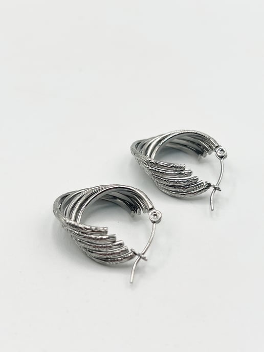 Twisted Ribbed Hoops in Silver - Image 5
