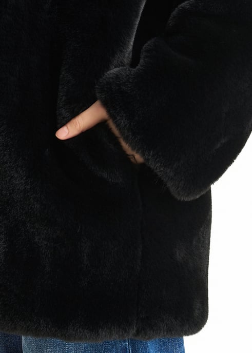 Kunstpelz-Jacke mit Kapuze - Image 2
